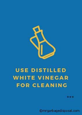 distilled white vinegar for cleaning